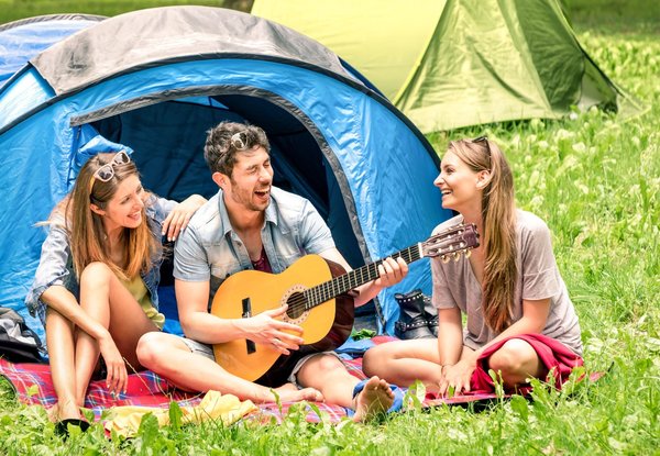 Quelles sont les meilleures périodes pour visiter les campings du Groupe Tikayan en Méditerranée ?