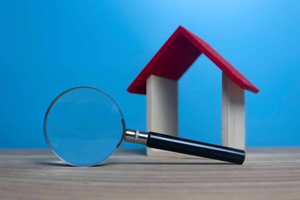 Quels sont les critères clés à considérer lors d'une recherche immobilière ?